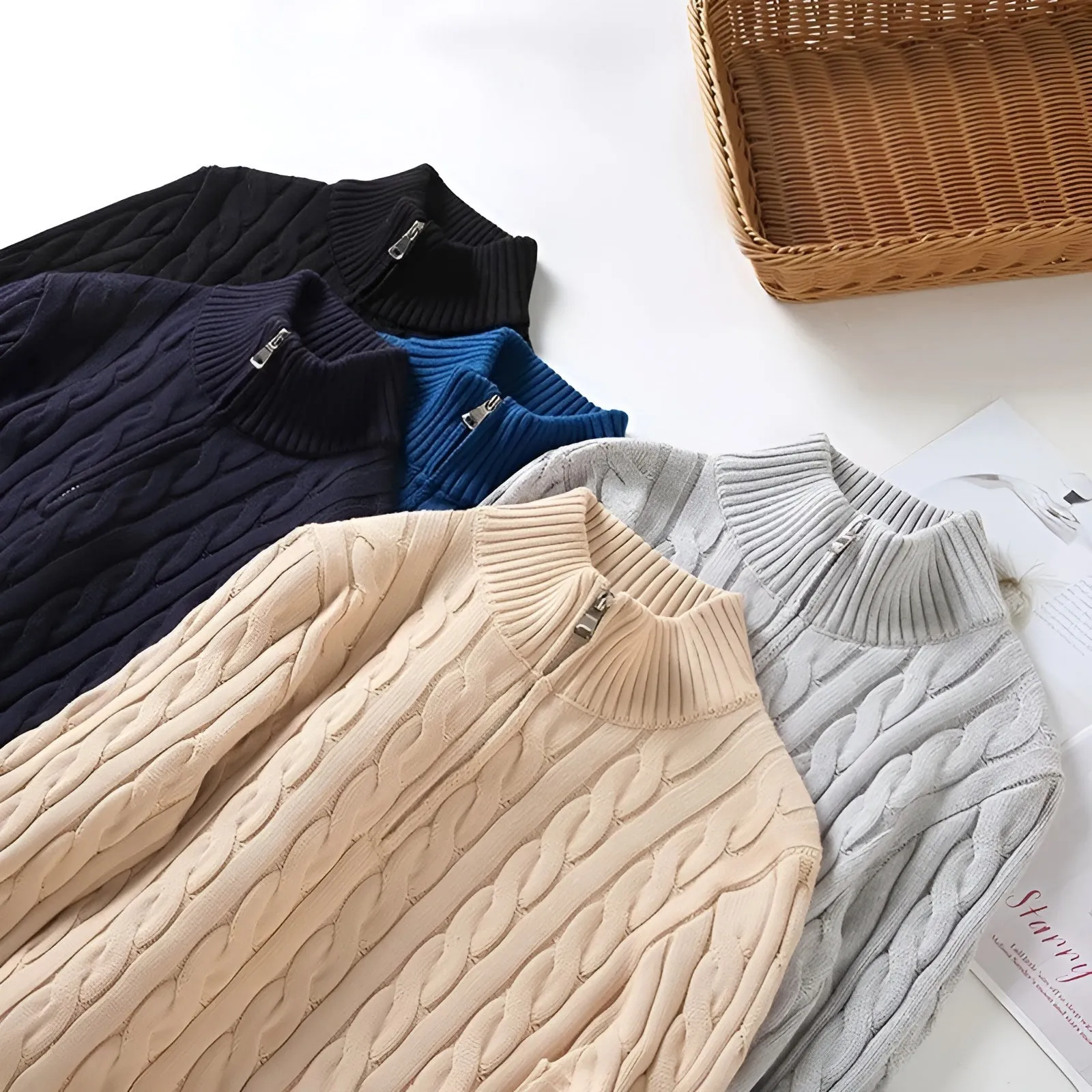 Erik - Knitted Zip-Up